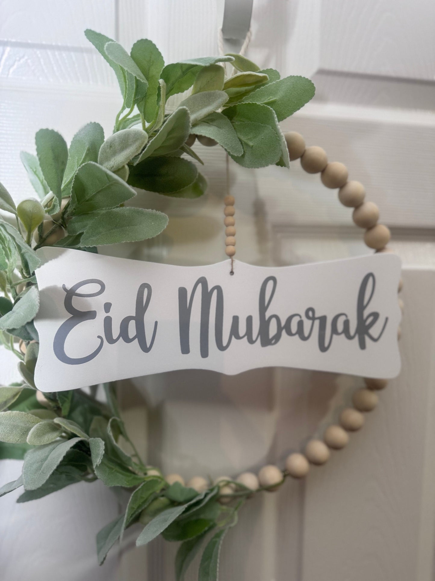 Reversible Ramadan Kareem/ Eid Mubarak wood bead & faux floral wreath perfect for Spring time!